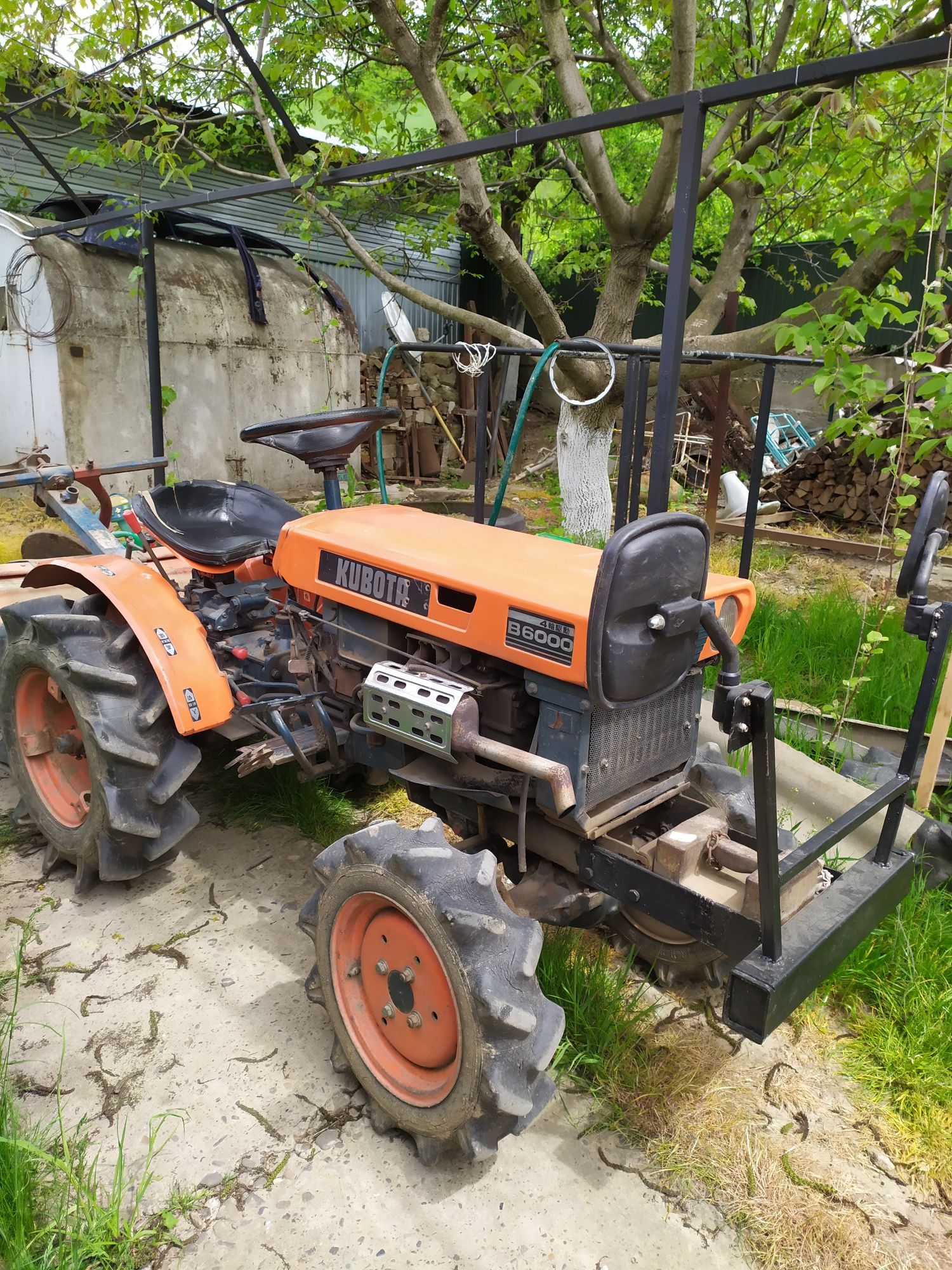 KUBOTA 6000, Трактор японський міні 1997року.