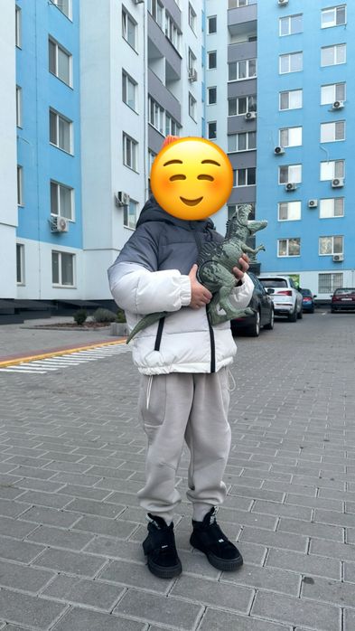 Куртка ZARA розмір 116