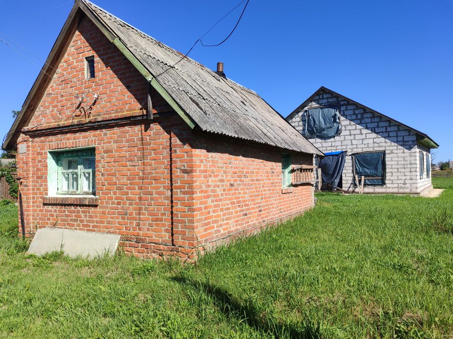 Продам 2 будинка в Іванкові