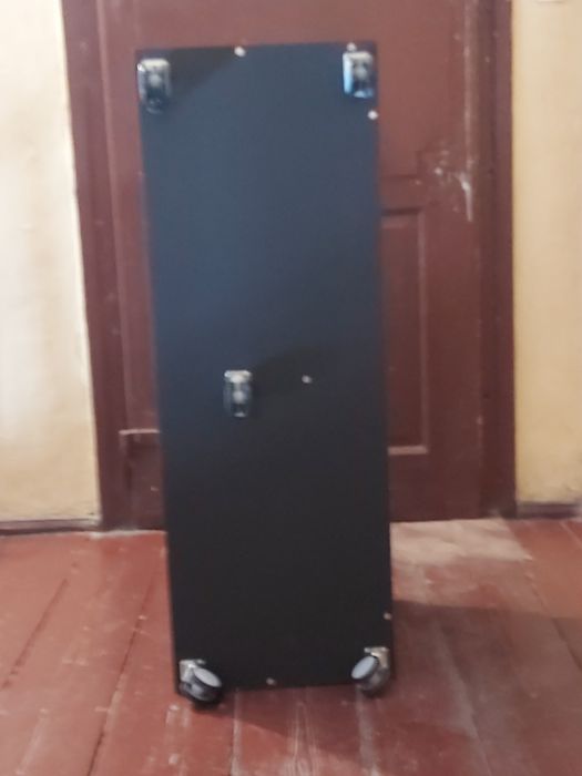 Szafka stolik RTV na kółkach