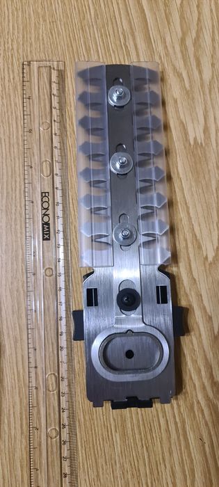 Ніж для ручного кущоріза