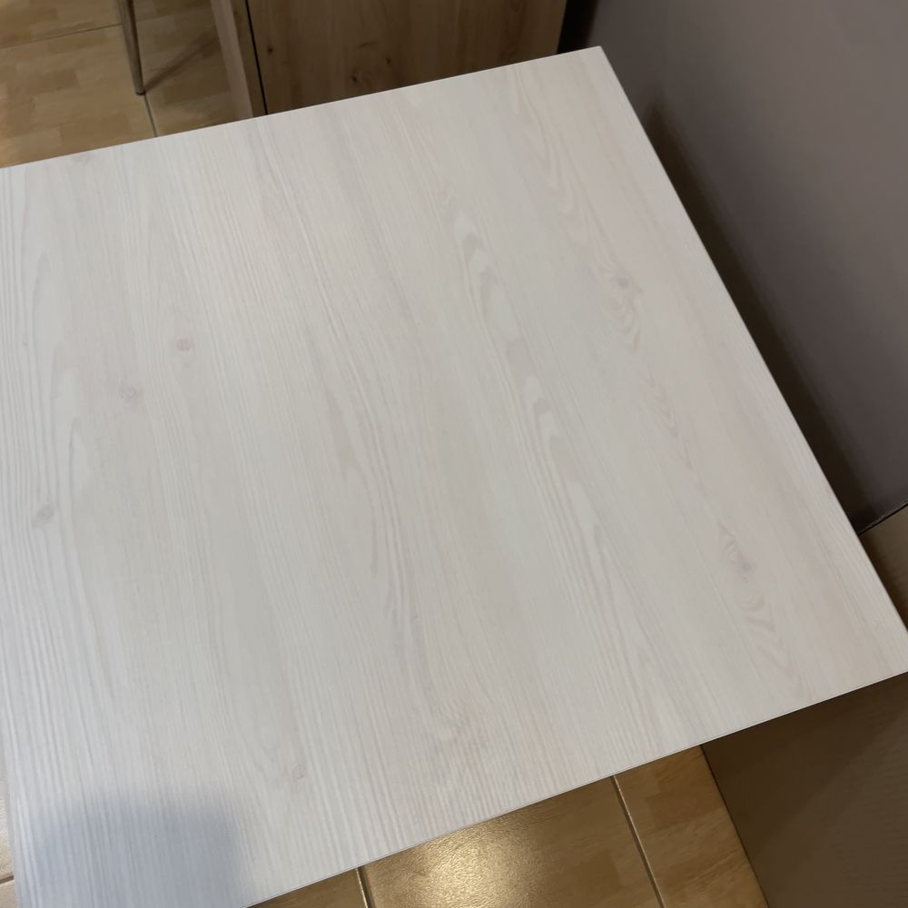stolik kawowy drewniany biały