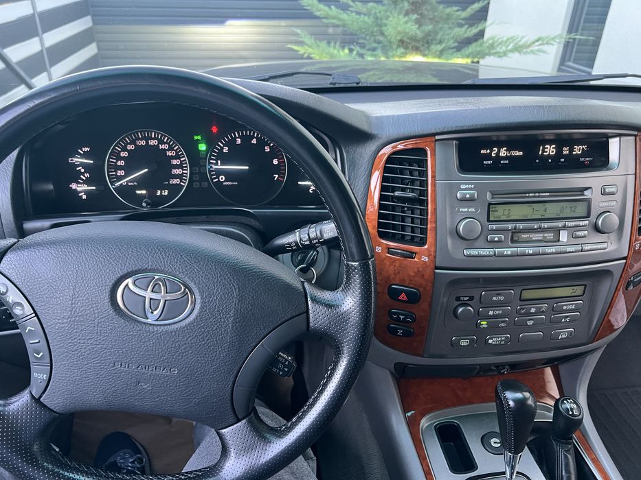 Toyota Land Cruiser 100 VX