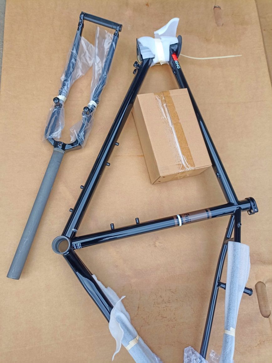 Nowa Rama Fuji Turing Frame set + widelec cromo 58 cm