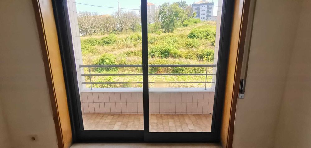 Apartamento T2 – Bem Localizado - Disponibilidade 1 Novembro