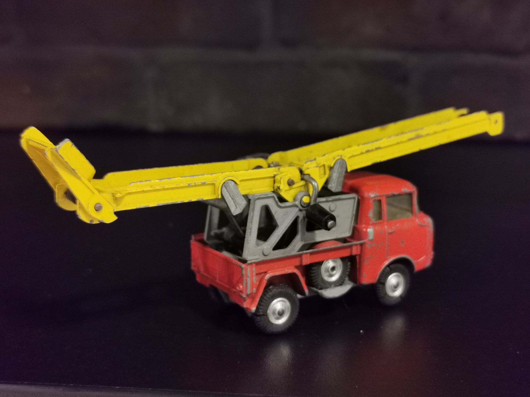 Jeep FC-150 Corgi Toys