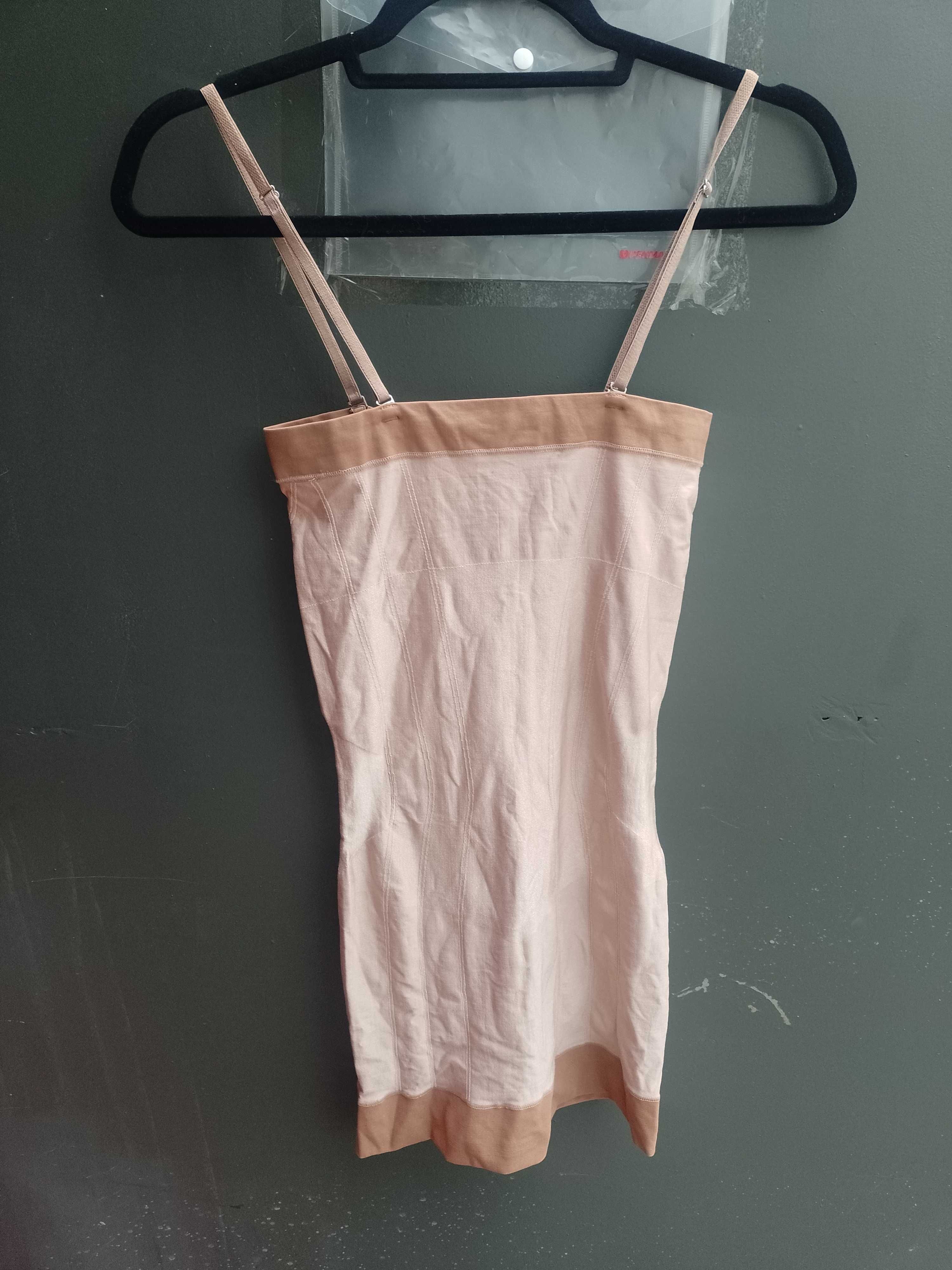 (40/L) Triumph/ Ekskluzywna halka modelująca z Londynu
