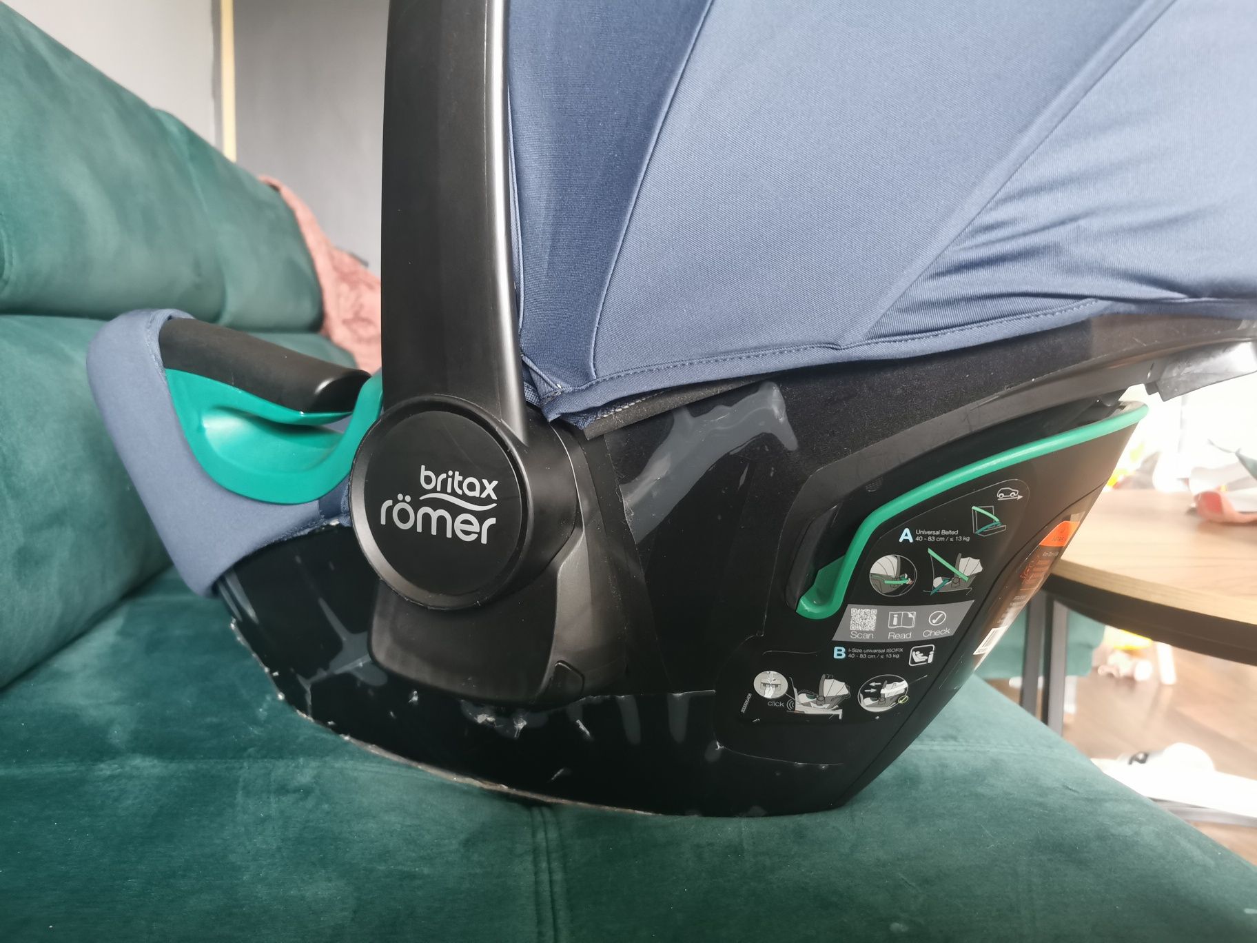 Fotelik Britax Römer BABY-SAFE iSENSE+adaptery