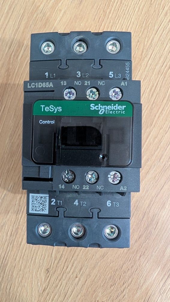 Контактор магнииный пускатель Schneider Electric TeSys Deca 65A 3P