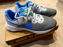 Nike Revolution 6, кроссовки женские, новые, оригинал 100%, EUR 39