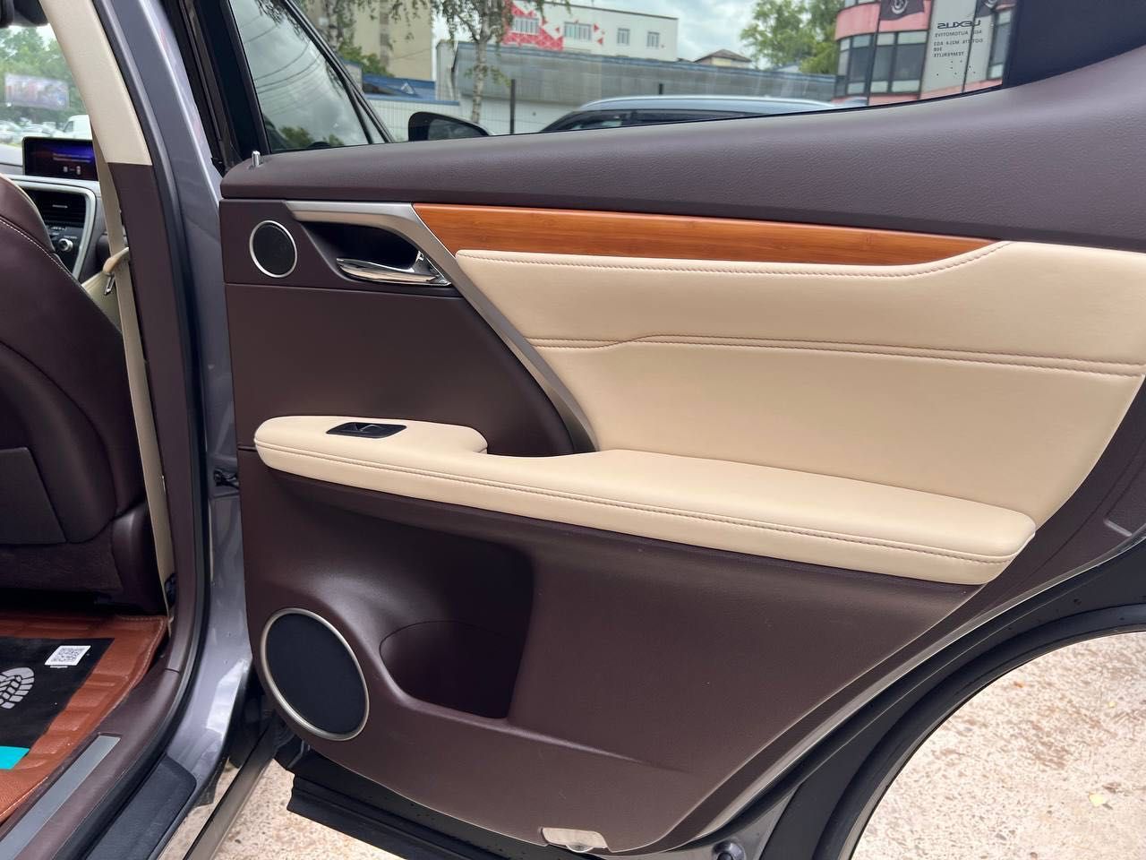 Lexus RX 350 в кредит без авансу