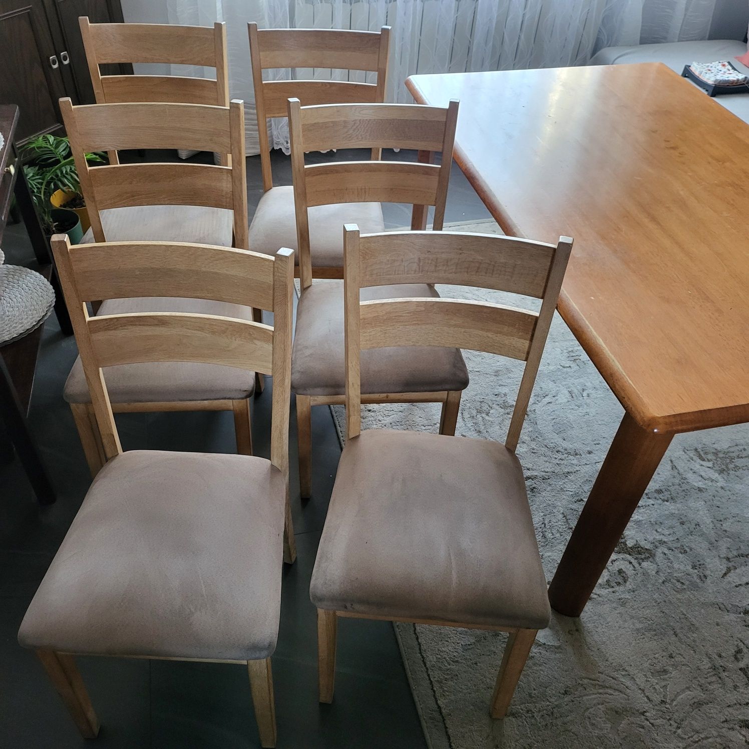 Stół i 6 krzeseł mocne z drewna