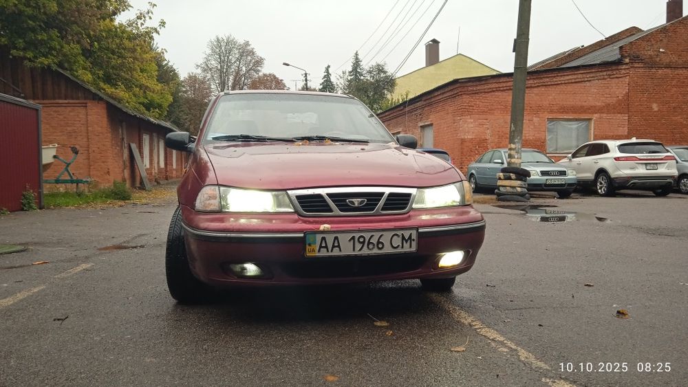 Нексія один власник сів поїхав