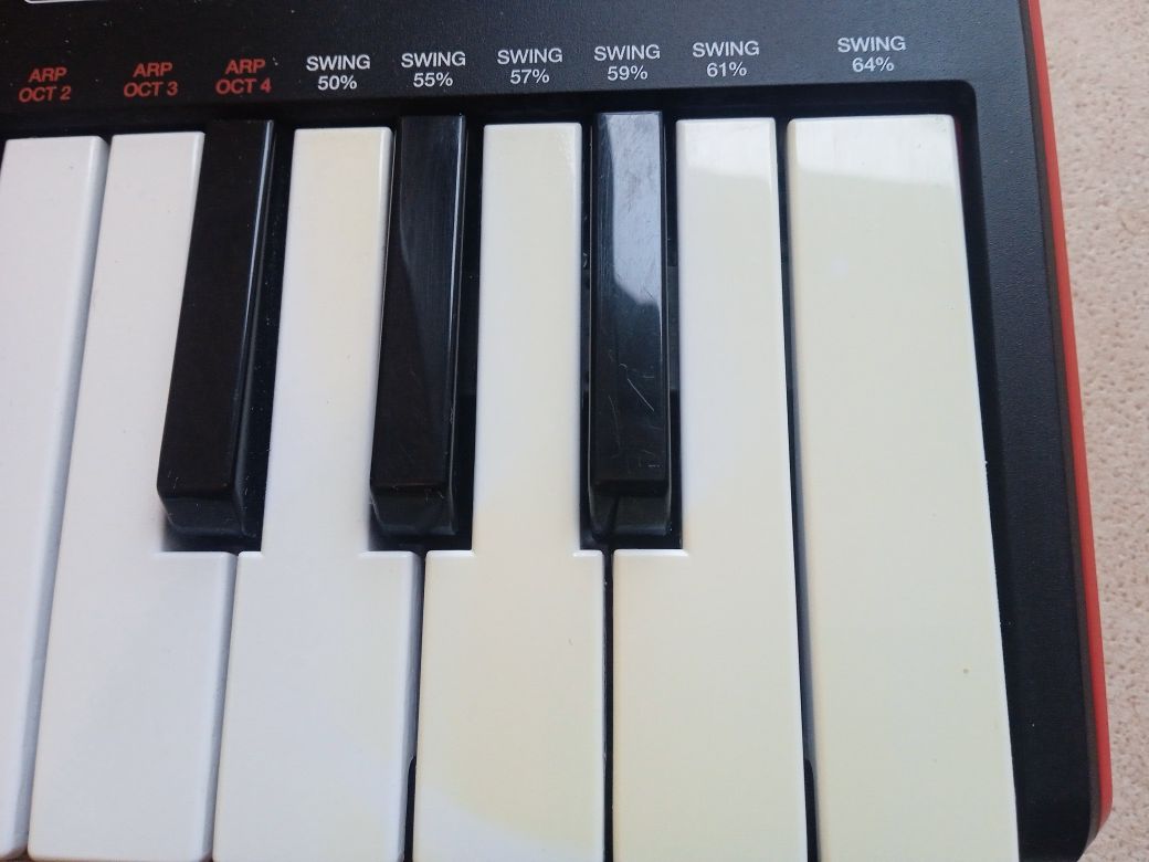 Akai klawiatura MIDI