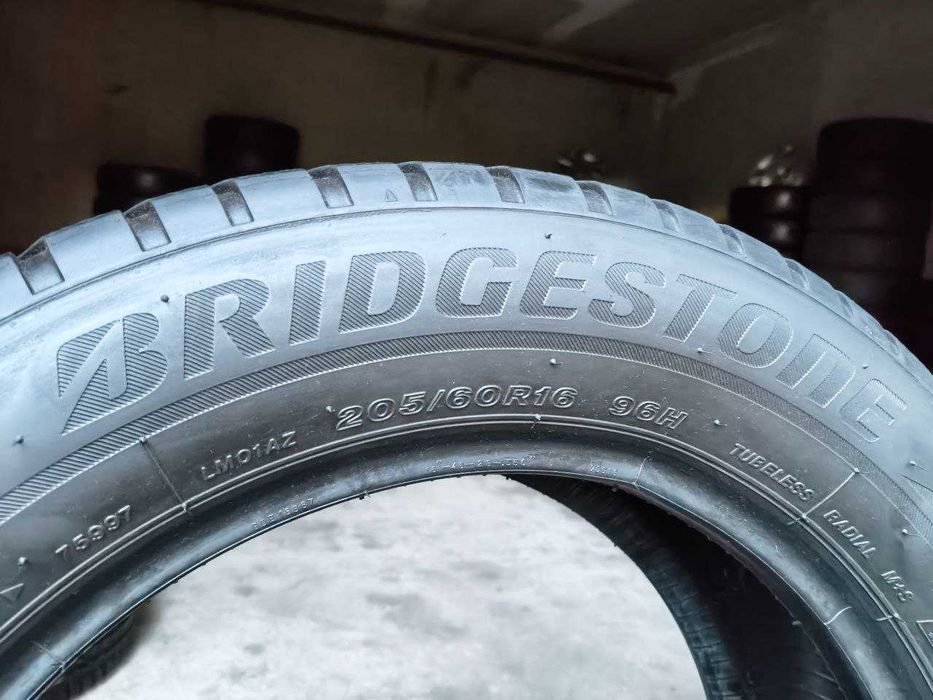 Bridgestone Blizzak LM001 205/60r16 4шт, 20год, ЗИМА. Прив из Германии