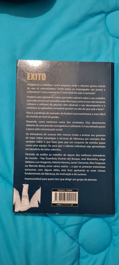 Livro Êxito de de Jordi Urbea e Garcia de Oro
