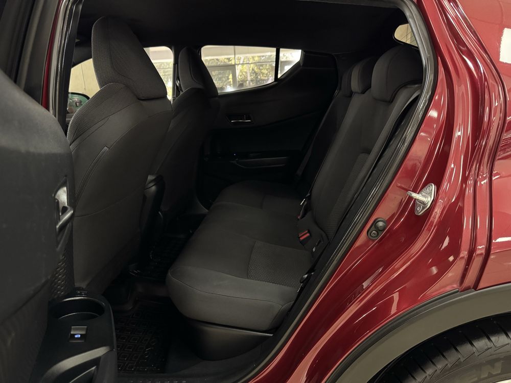 Toyota C-HR Hybrid 1.8і 16V АКПП 2017 р.в. (122 к.с.)