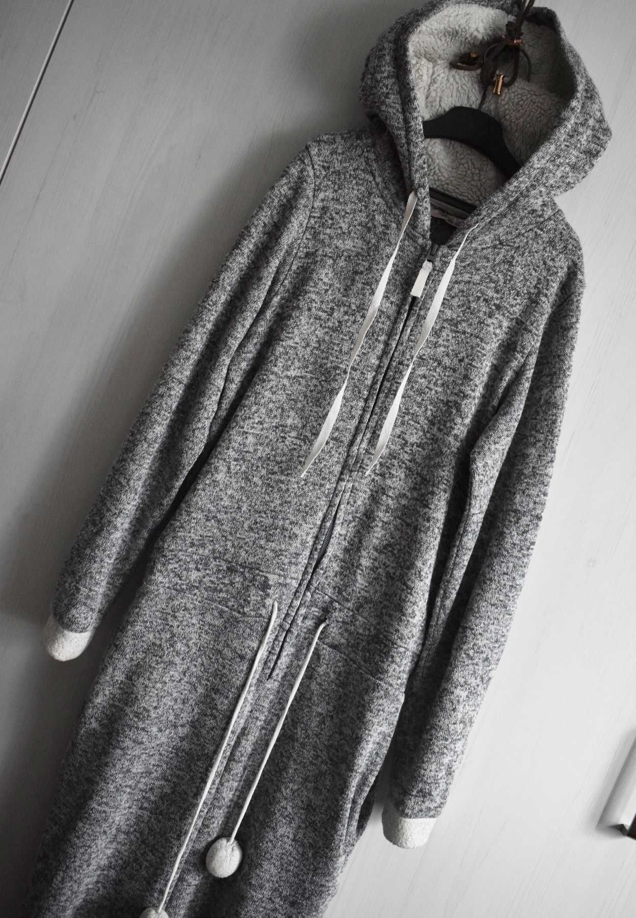Piżama onesie kigurumi XS S 34 kombinezon z kapturem pajac kaptur