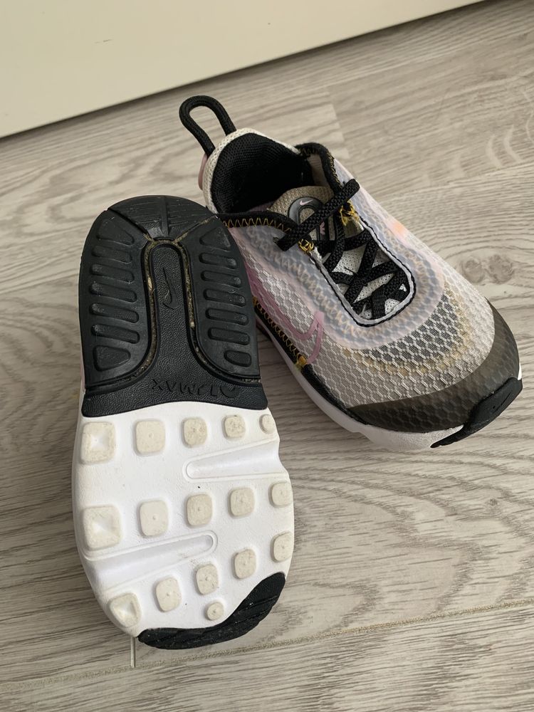 Buciki Nike airmax rozmiar 22