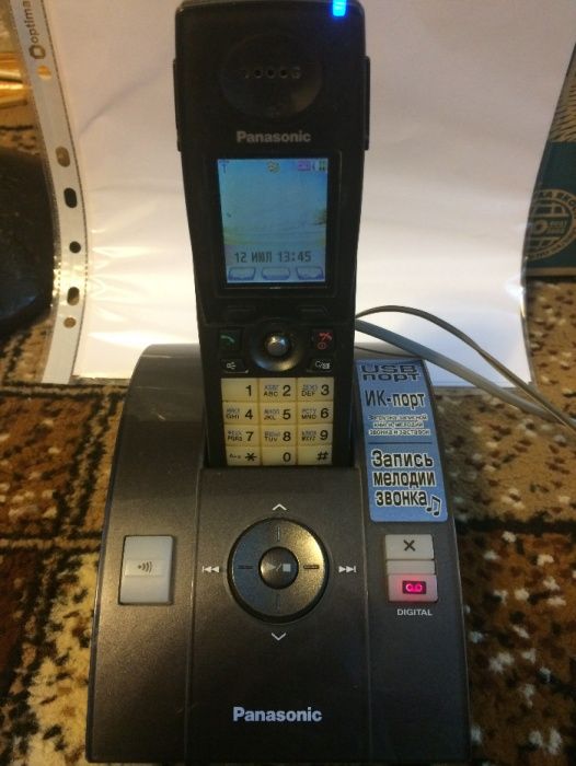 Радіотелефон Panasonic KX-TCD826UA