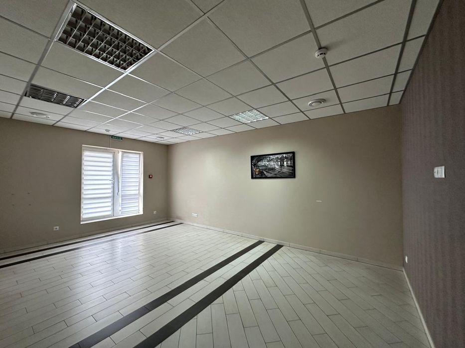 Комерційний комплекс у м. Нововолинськ!