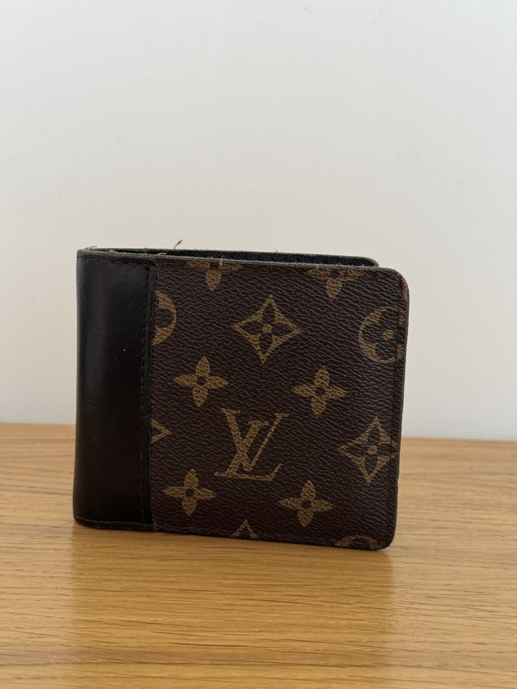 Carteira Louis Vuitton // Usada - Em bom estado