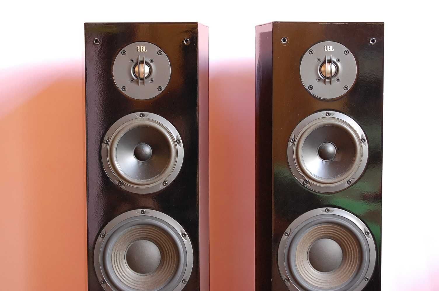 Świetne kolumny JBL XTI 80