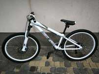 Rower Mongoose Fireball Dirt Stunt Jump 26"