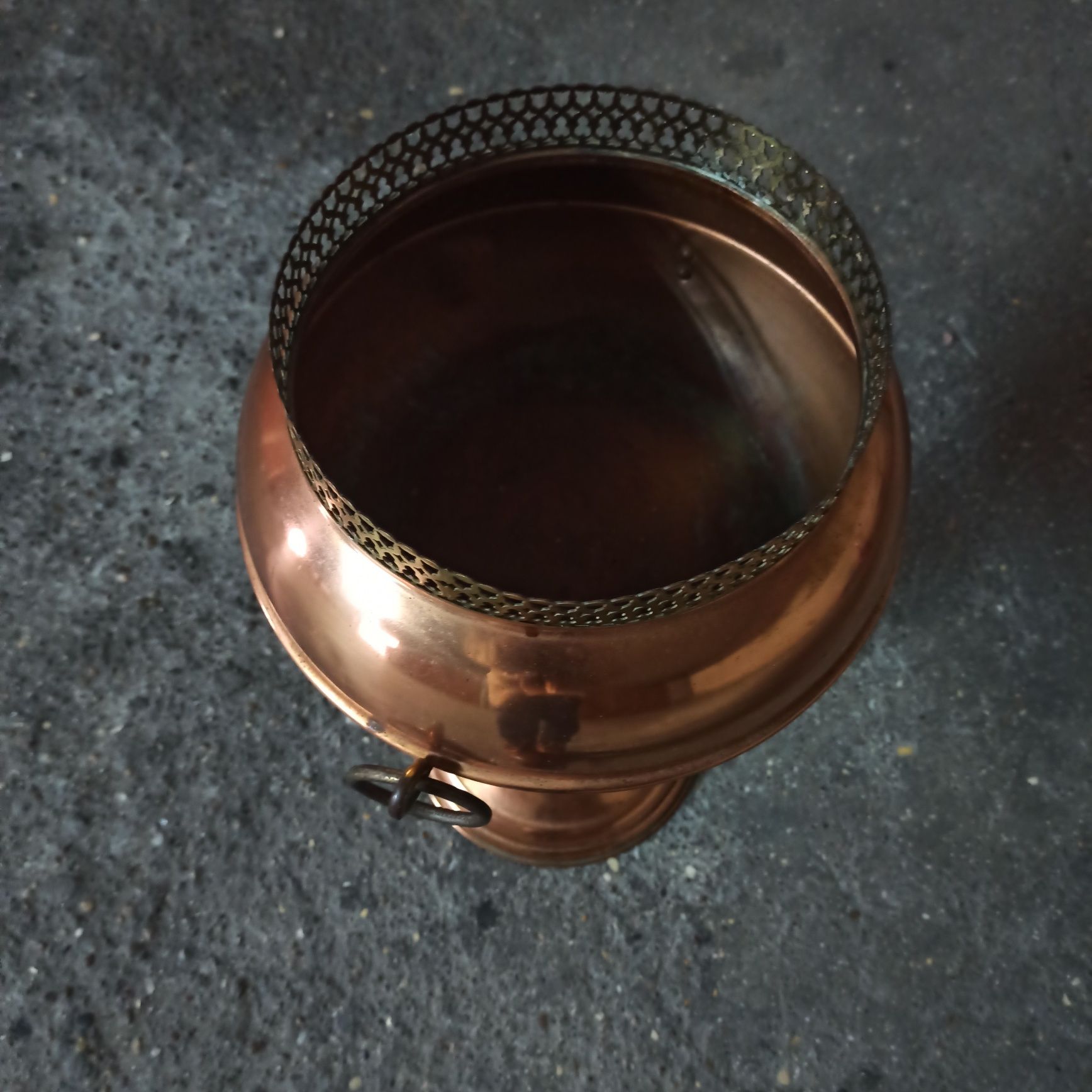 Vaso decorativo em cobre