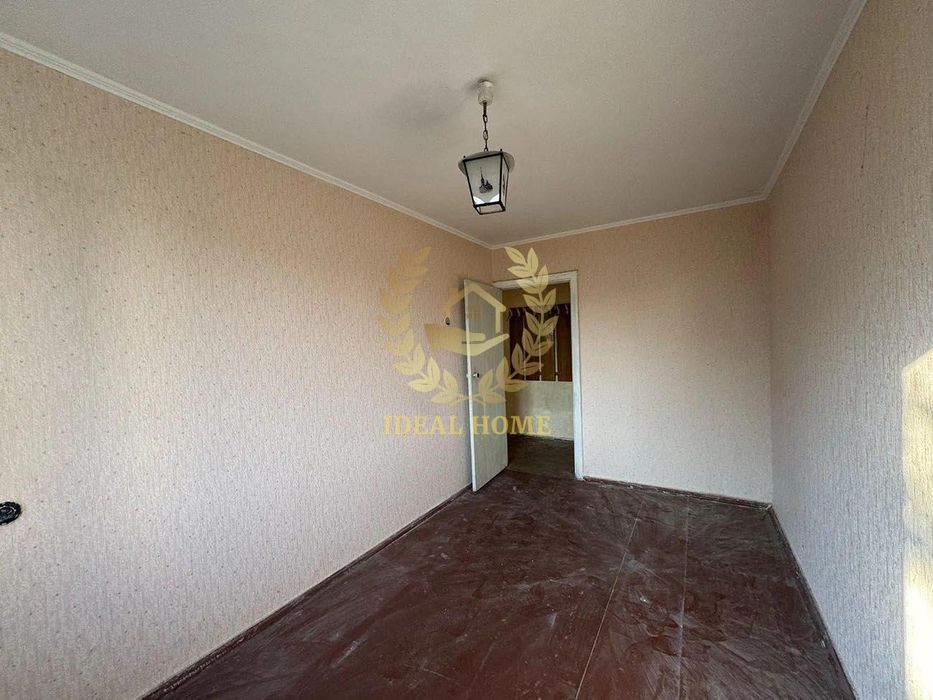 Продається 3-кімнатна квартира в Деснянському р-ні ( Лісовий масив )