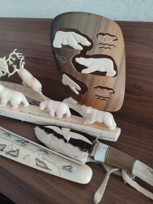 Вироби з моржової кістки