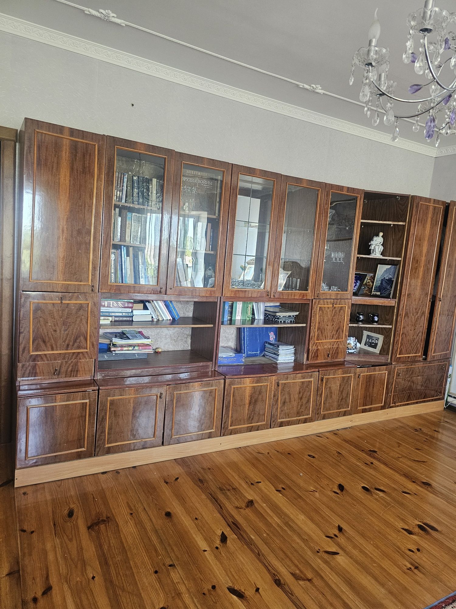 Стенка  из ДСП в нормальном состоянии
