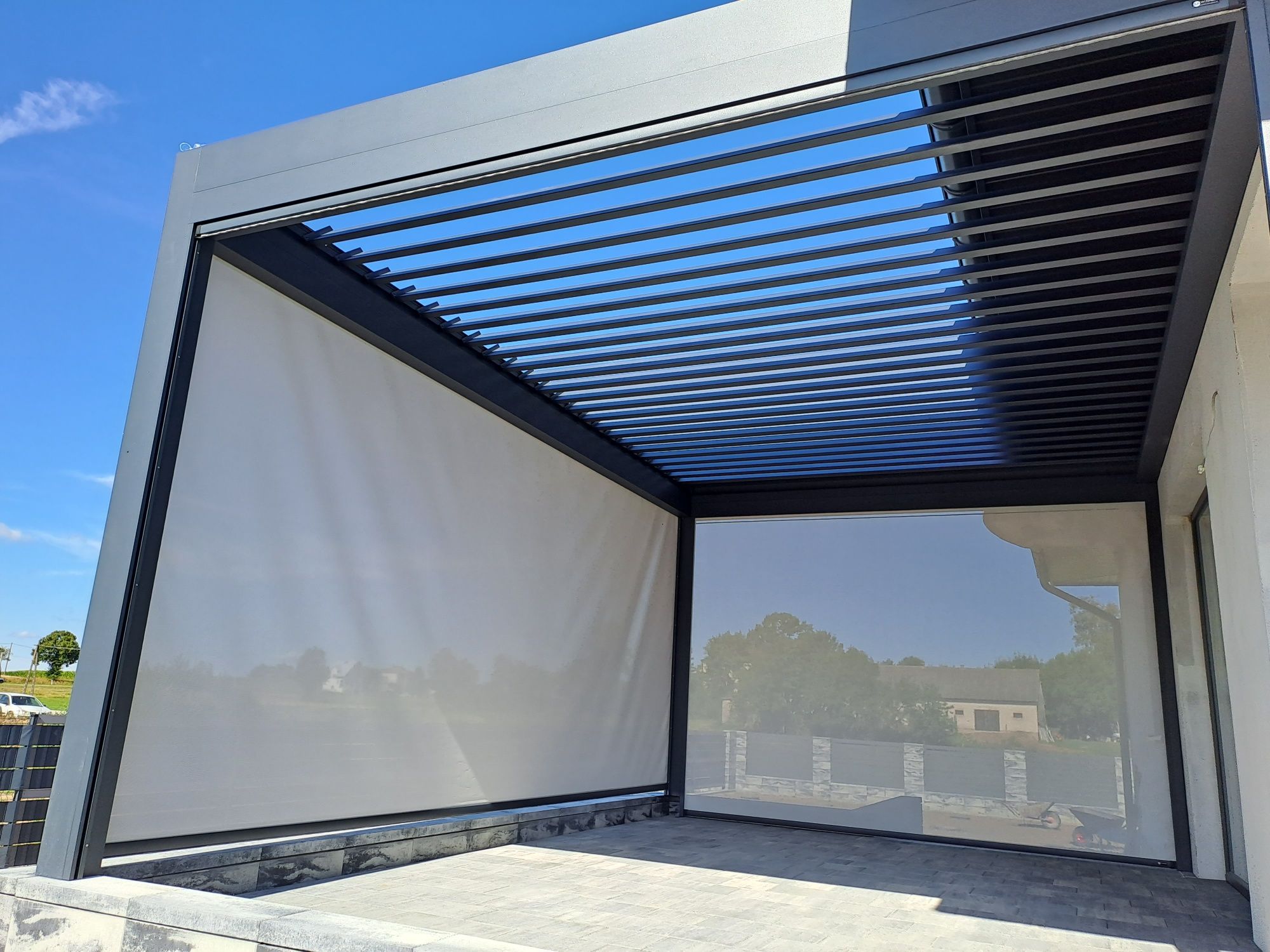 Żaluzje zewnetrzne z90 c80 pergola aluminiowa
