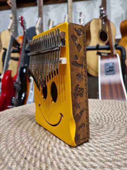 Mahalo Smile MKA17SM kalimba 17 głosowa