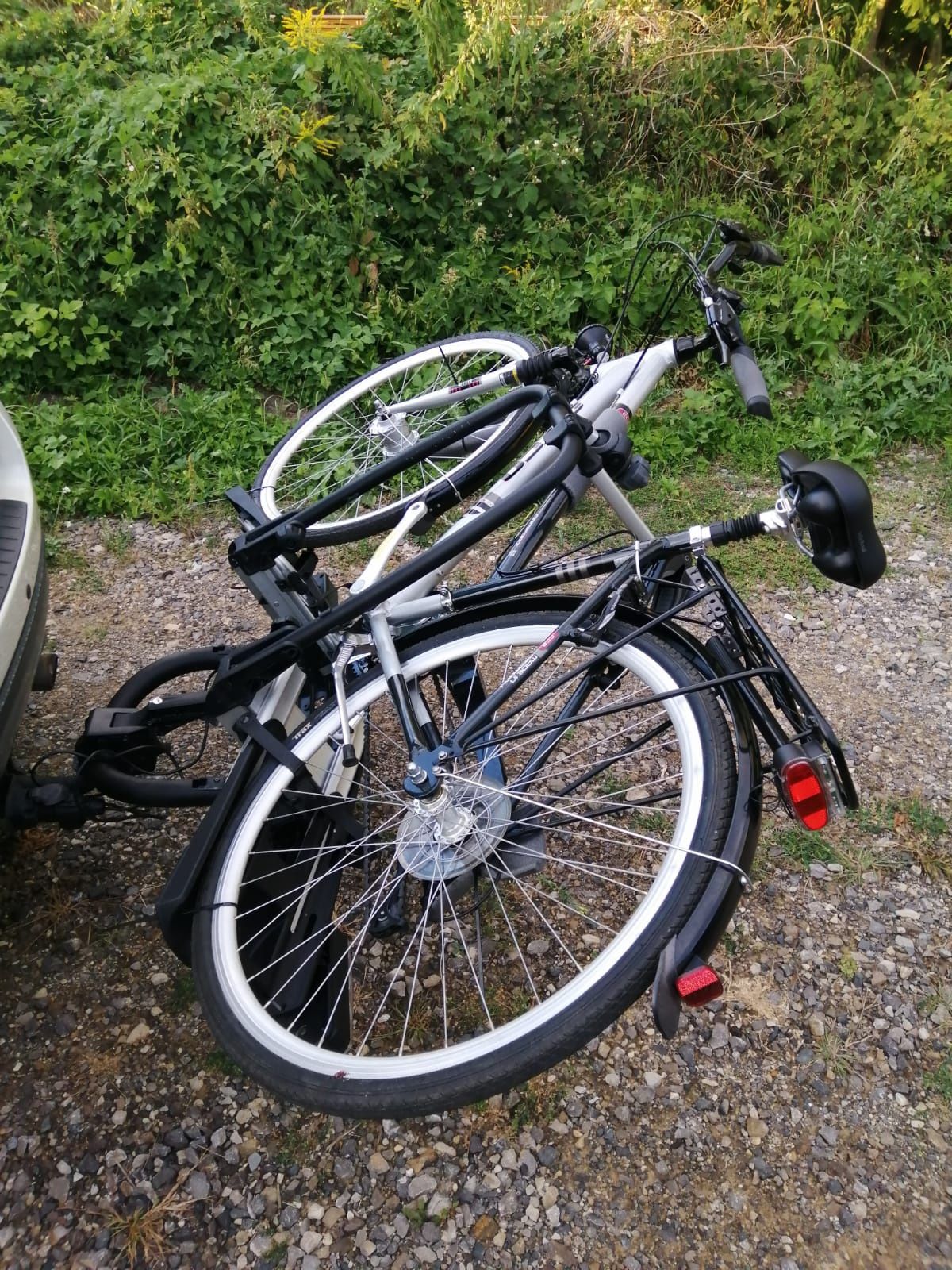 Thule VeloCompact 924 - aluminiowy bagażnik na hak, na 2 rowery.