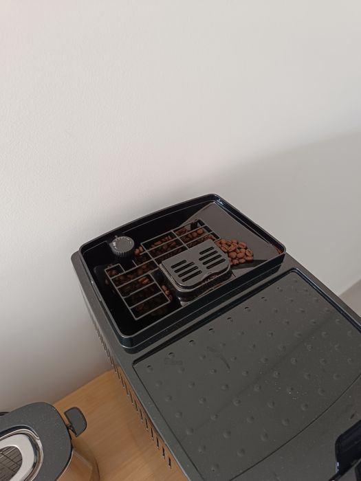 Máquina de Café Delonghi Magnifica S