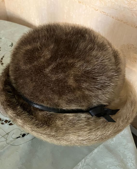 Шляпка из натуральной нерпы