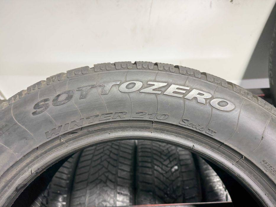 Opony Zimowe 235/55/18 Pirelli Sottozero #Z962