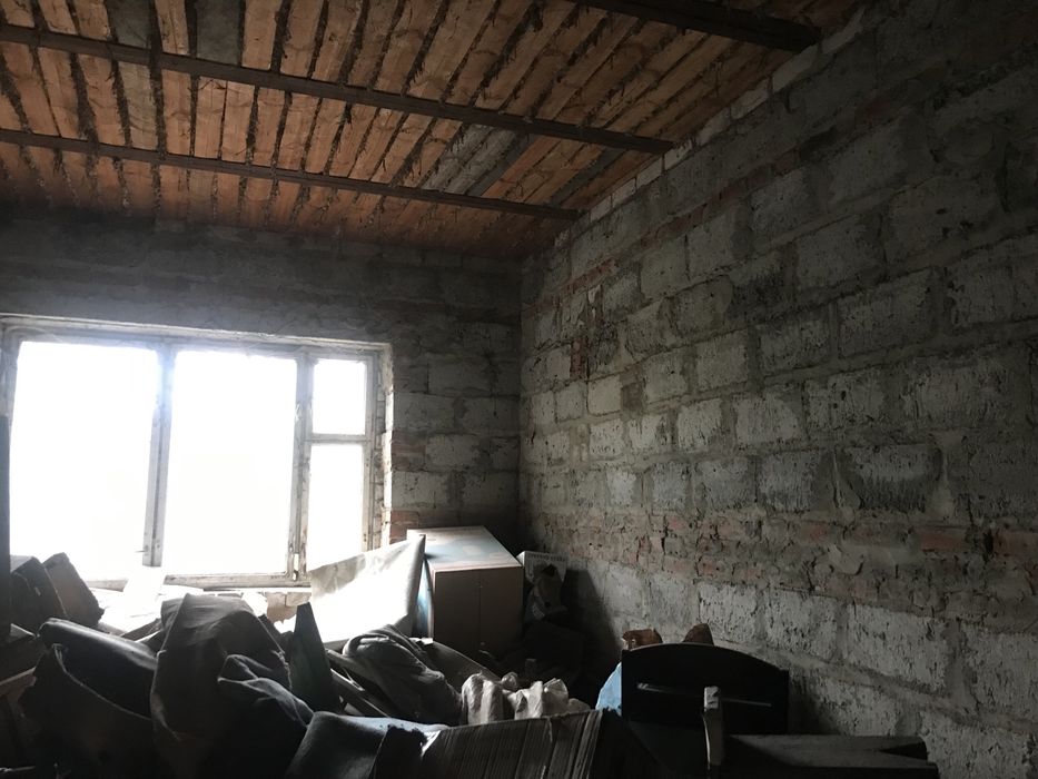 Продаж будинку на Вороніна, 10соток землі