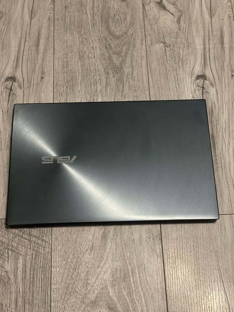 Ноутбук ASUS ZenBook UX425E