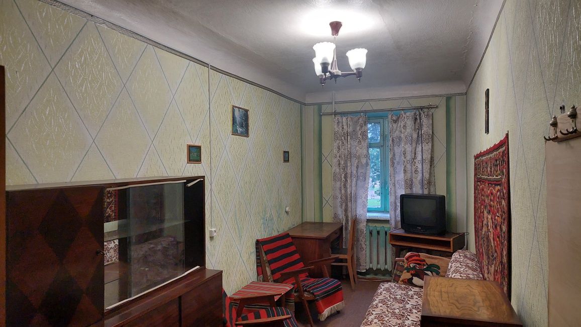 Продам 3-кімнатну квартиру. Вул.Грецька,1.