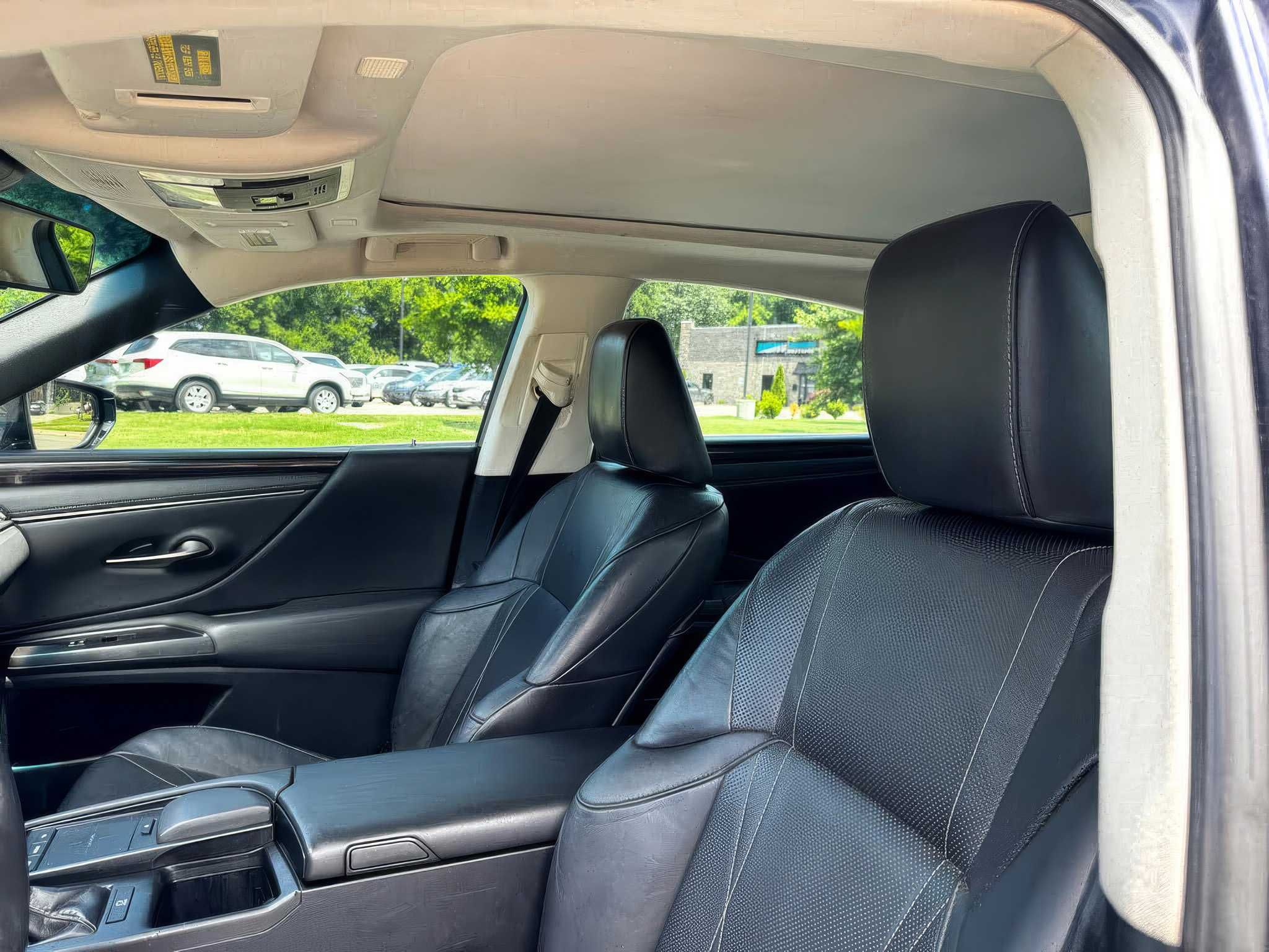 2019 Lexus ES 350