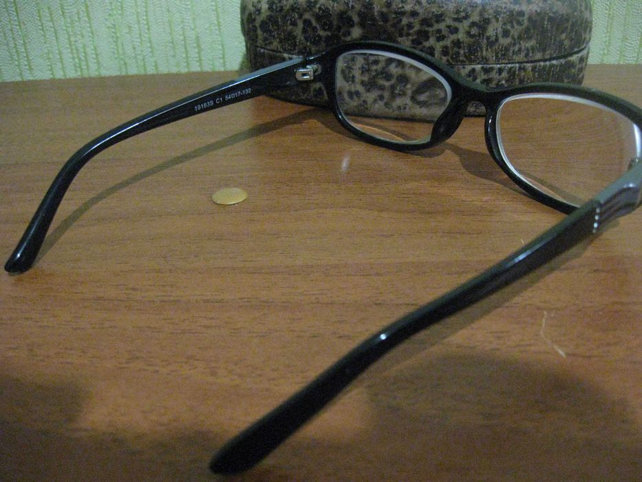 Окуляри з діоптрією +2,5   +3,0   +7,5