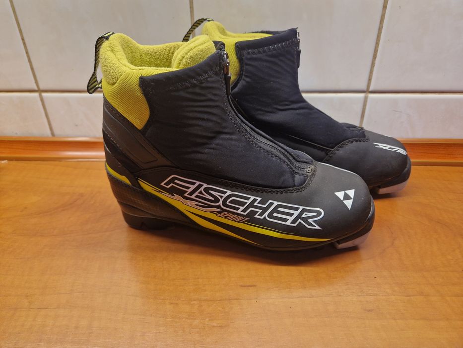 Buty do nart biegowych Fischer roz. 35 NNN