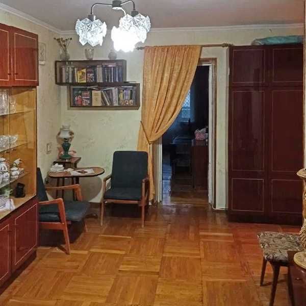 shev-01 Продам трехкомнатную квартиру на ул Инглези