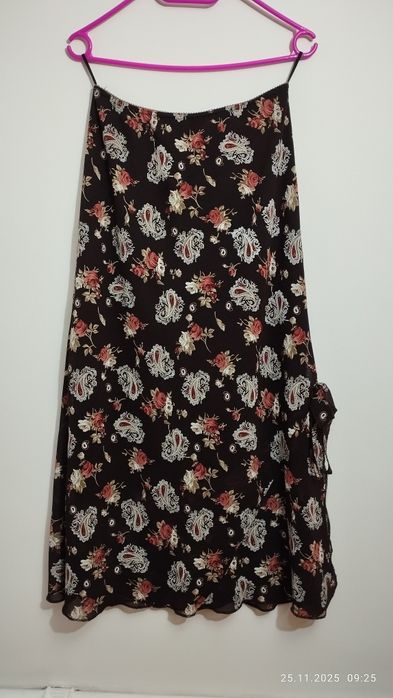 Spódnica midi brązowa w róże na gumce retro vintage