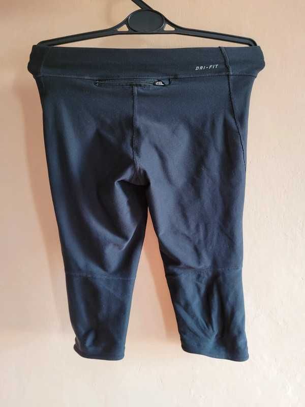 Czarne legginsy 3/4 Nike Dri-Fit roz. XS