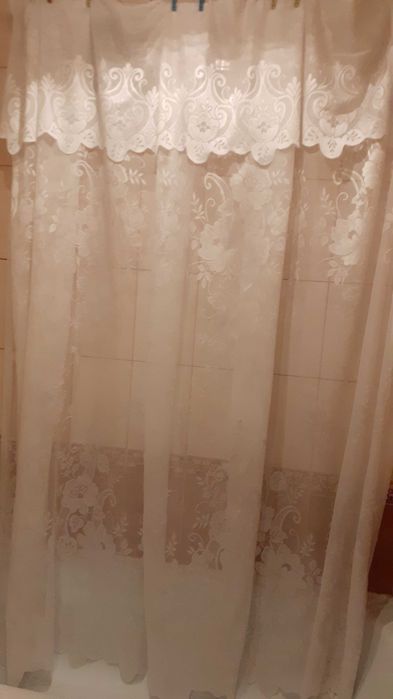 Тюль в комнату  б/у