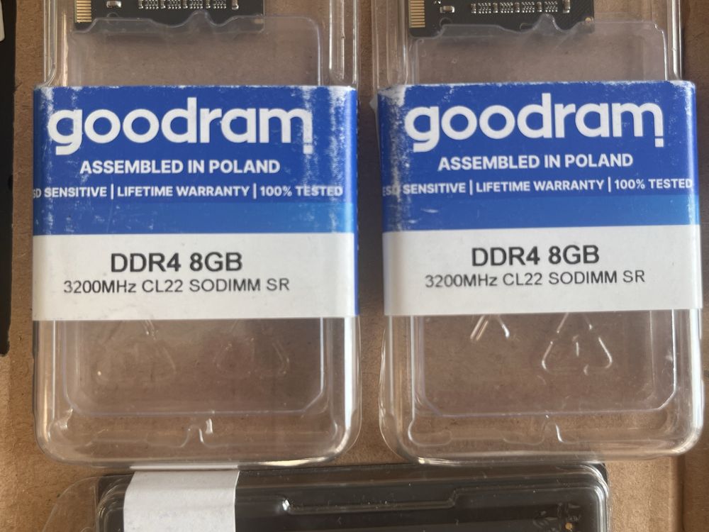 Оперативна память 8 та 16 гб ddr4