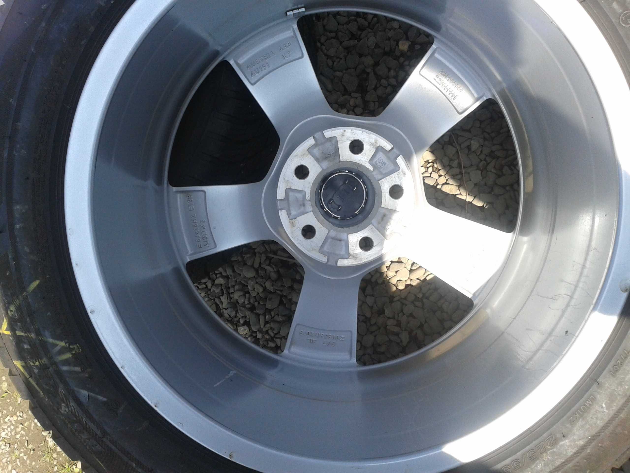 oryginalne r18 felgi audi a4 a5 a6 a3 q3 q5 q2 c8 c7 b9 b8 mielec 4k0